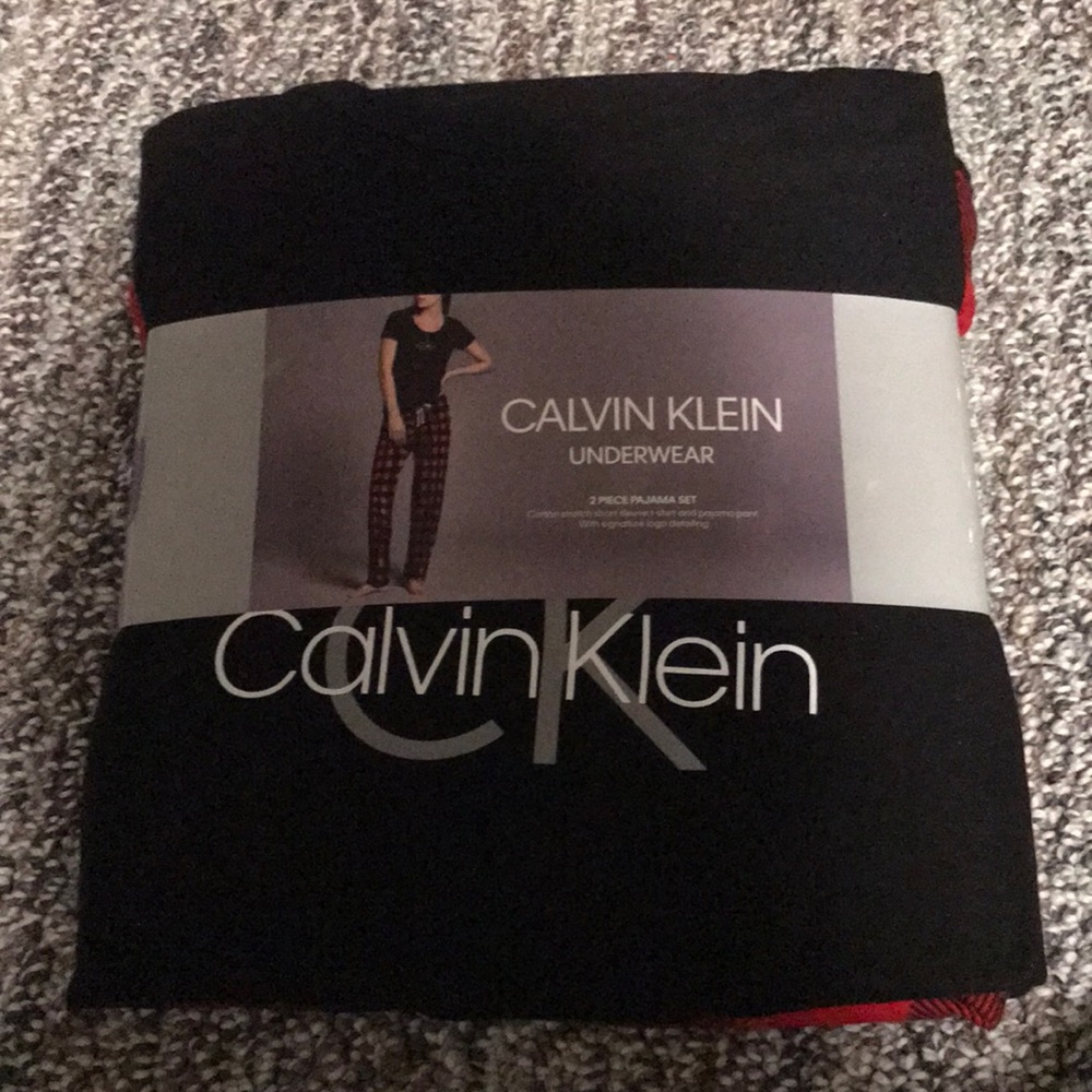 Calvin Klein Women’s Pajama Set